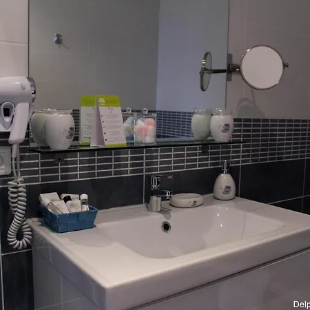 ベッド・アンド・ブレックファスト 